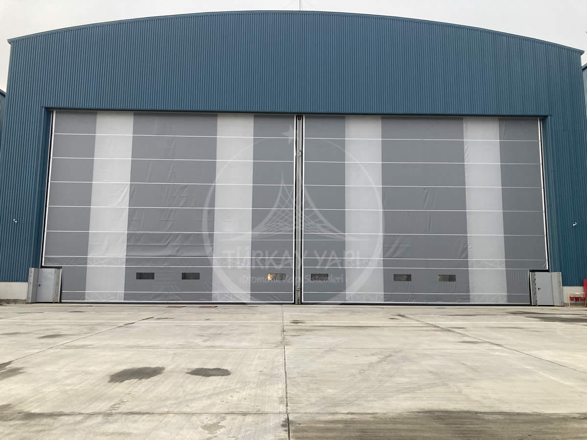 Hangar Kapısı