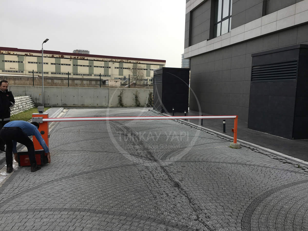 Otomatik Kollu Bariyer Sistemleri